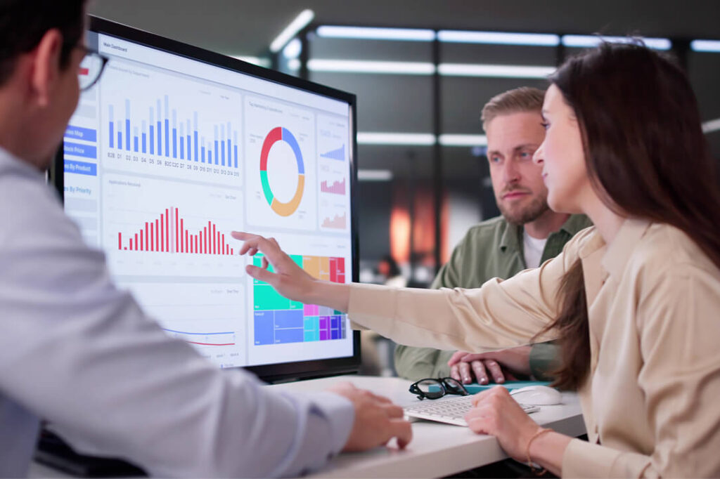 analytics that track how cabinet consultant marketing performs
