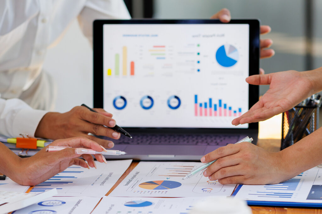 glass company digital marketing with analytics