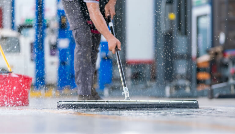 Industrial & Warehouse Cleaning